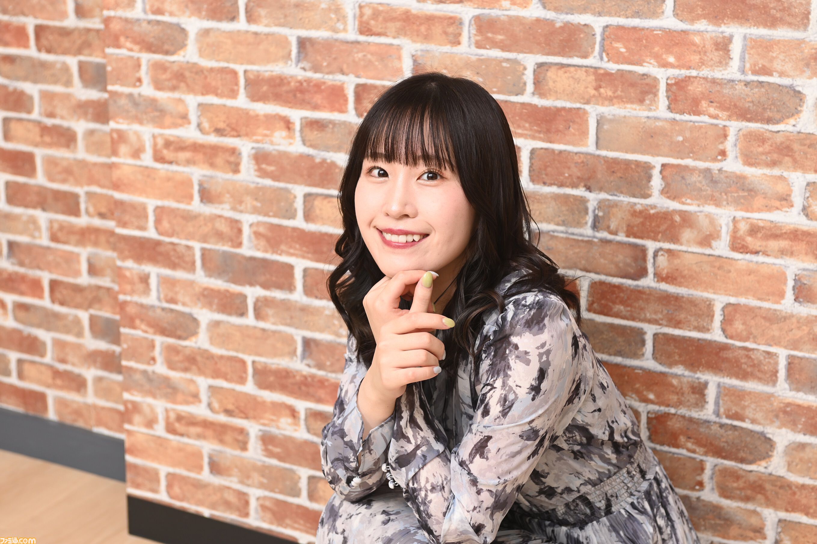 『ヴァレット／VARLET』鈴木みのりさん（有坂或花役）インタビュー。キラキラした青春体験と魅力的なキャラクターたちが注目ポイント。OPテーマやキャラソンの収録エピソードも