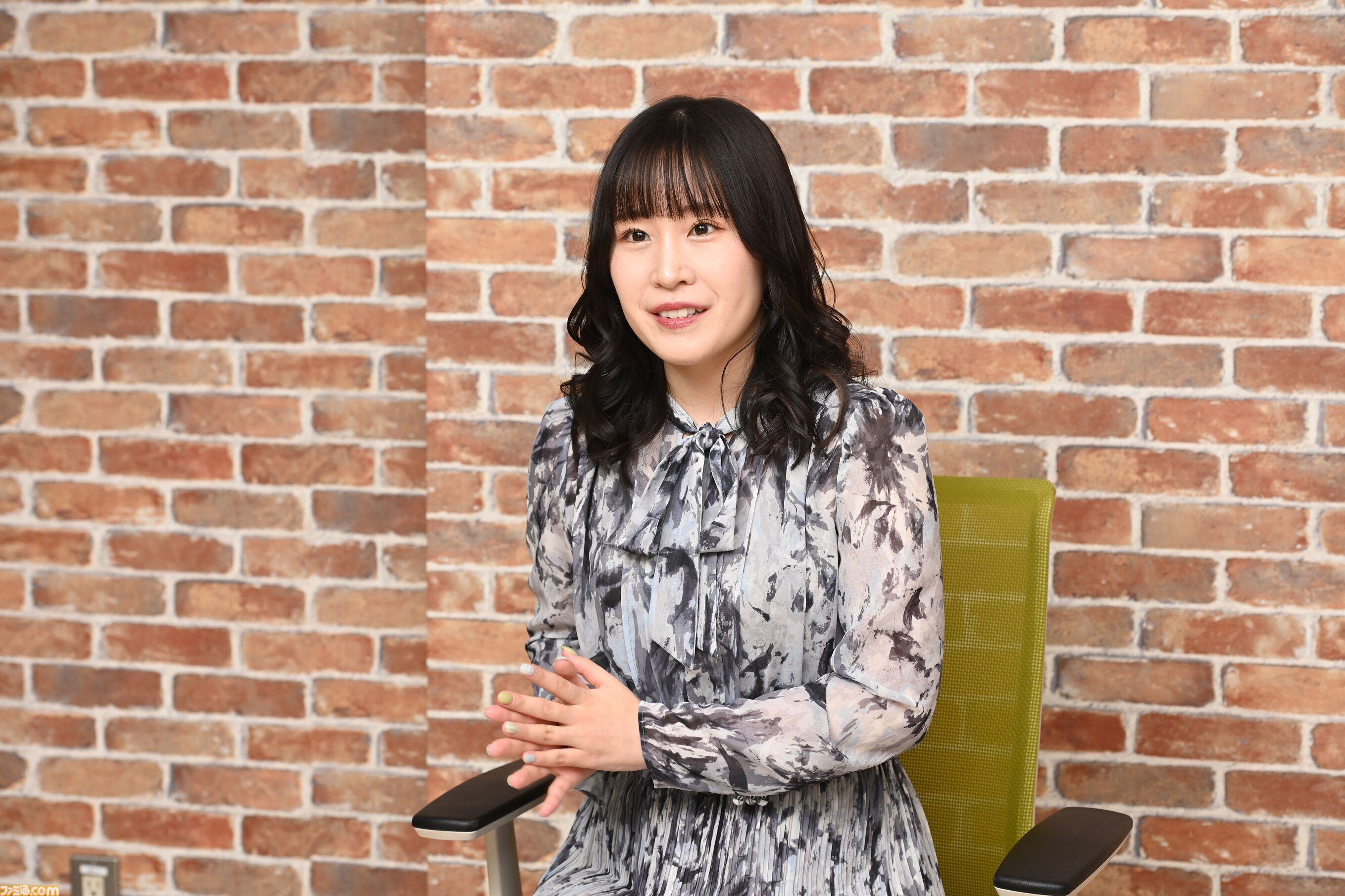 『ヴァレット／VARLET』鈴木みのりさん（有坂或花役）インタビュー。キラキラした青春体験と魅力的なキャラクターたちが注目ポイント。OPテーマやキャラソンの収録エピソードも