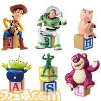 『トイストーリー』30周年一番くじが本日（5/30）発売。ピザ・プラネットのロケット型クレーンゲームのライトや、ウッディ＆バズの記念フィギュアが登場
