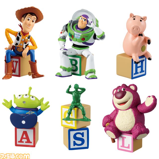 『トイストーリー』30周年一番くじが本日（5/30）発売。ピザ・プラネットのロケット型クレーンゲームのライトや、ウッディ＆バズの記念フィギュアが登場