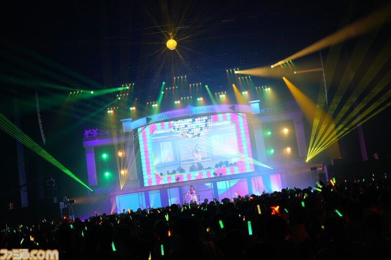 『学マス』1stライブ“Harmony Star DAY1”リポート。千奈と広の絆を感じさせる新曲『みちなるみちなるひろがる』など初披露楽曲も。各アイドルの2ndシングル楽曲には、べつのアイドルたちがゲスト参加することで新たな魅力が！