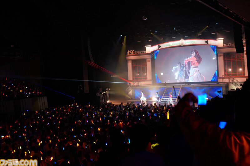 『学マス』1stライブ“Harmony Star DAY1”リポート。千奈と広の絆を感じさせる新曲『みちなるみちなるひろがる』など初披露楽曲も。各アイドルの2ndシングル楽曲には、べつのアイドルたちがゲスト参加することで新たな魅力が！