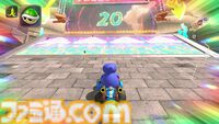 『マリオカート ワールド』24台のレースは混戦・スリリング。ドンドン脱落する“サバイバル”はスピーディー（約10分）に大陸横断、“グランプリ”のレースはコースどうしをつなぐ道でも開催