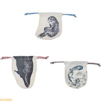 【葛飾北斎】の一番くじが本日（8/31）再販スタート。名画“神奈川沖浪裏”が立体的なジオラマに。尾州不二見原の丸桶はふわふわのクッション化