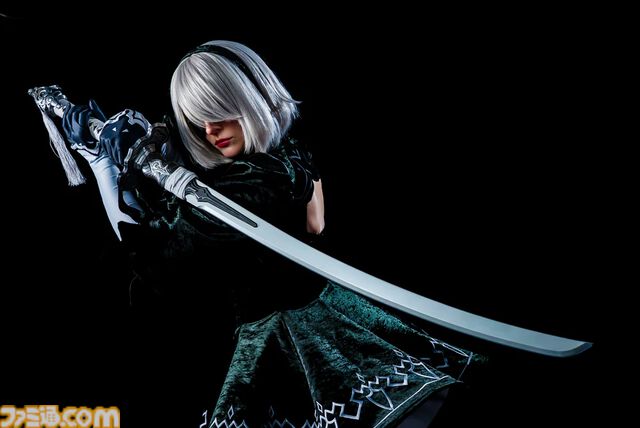『ニーア オートマタ』2Bの剣“白の契約”1/1スケールが本日（6/6）15時から予約開始。振りにあわせて発光し斬撃音が鳴るハイエンド玩具