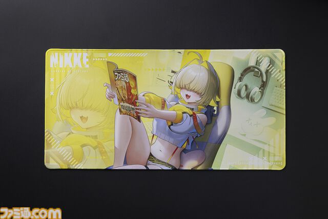 『NIKKE』エレグの描き下ろしイラストをデスクマット＆ジオラマがエビテン限定で登場。PCクッションや限定Tシャツ、アリスのヘッドホンがラインアップ