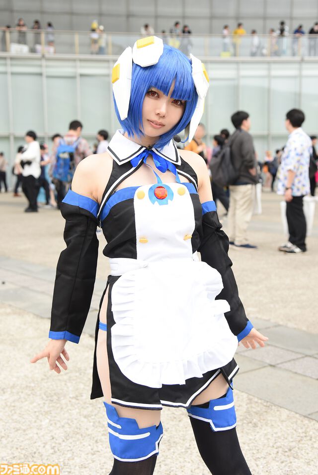 【コスプレ】『NIKKE』ロザンナのポーズにたじろぐ。『ドラクエ4』マーニャとミネア、『ドリームクラブ』『ブルアカ』ときて、『怪獣8号』の迫力がすごい【ニコニコ超会議2024】