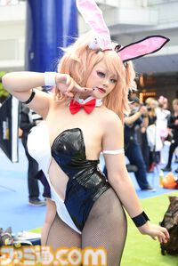 【コスプレ】『ガンダム ジークアクス』人間サイズの“赤いガンダム”やシャリア・ブル、『逆転裁判』ヒロイン、バニー衣装の『ダンガンロンパ』江ノ島盾子らも参戦！ 初開催の“コスサミパーティー”を沸かせたコスプレイヤーたち