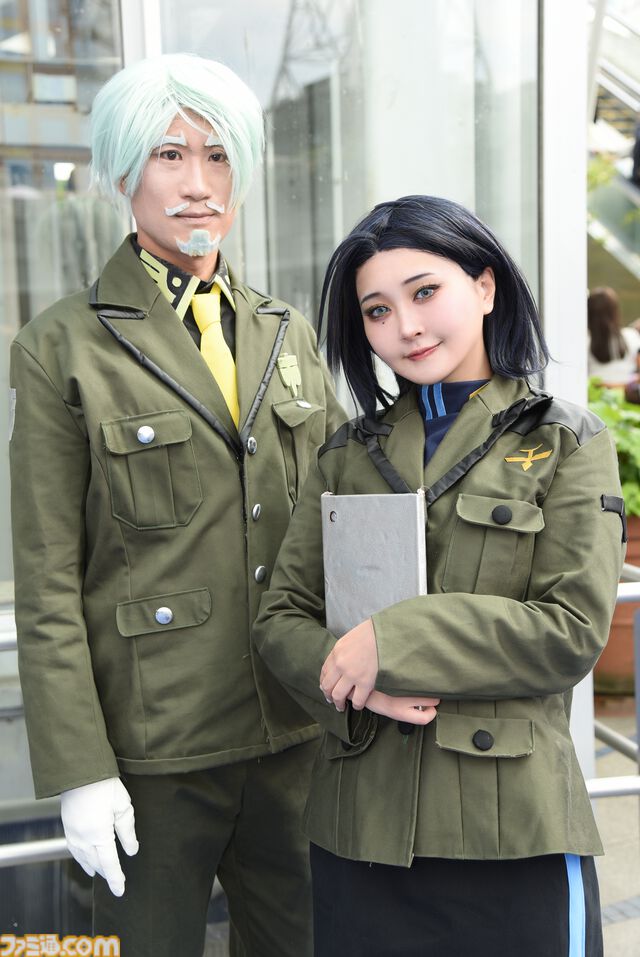 【コスプレ】『ガンダム ジークアクス』人間サイズの“赤いガンダム”やシャリア・ブル、『逆転裁判』ヒロイン、バニー衣装の『ダンガンロンパ』江ノ島盾子らも参戦！ 初開催の“コスサミパーティー”を沸かせたコスプレイヤーたち