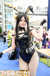 【コスプレ】『ガンダム ジークアクス』人間サイズの“赤いガンダム”やシャリア・ブル、『逆転裁判』ヒロイン、バニー衣装の『ダンガンロンパ』江ノ島盾子らも参戦！ 初開催の“コスサミパーティー”を沸かせたコスプレイヤーたち