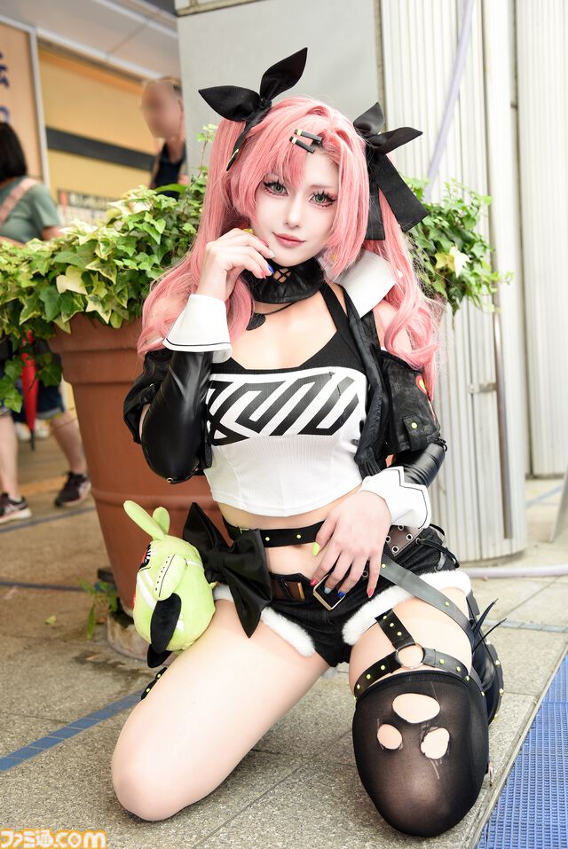 【コスプレ】アニメ『パンスト』、ジョジョ7部『スティール・ボール・ラン』のかっこよさたるや。『FGO』『ゼンゼロ』も注目の“コスサミパーティー”写真集