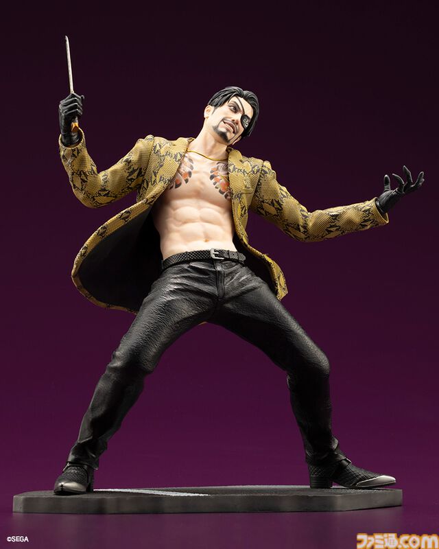『龍が如く』真島吾朗の1/6スケールフィギュアが登場。大迫力の狂気溢れる戦闘シーンを再現。セガストア特典として東城会本部の布ポスターが付属する