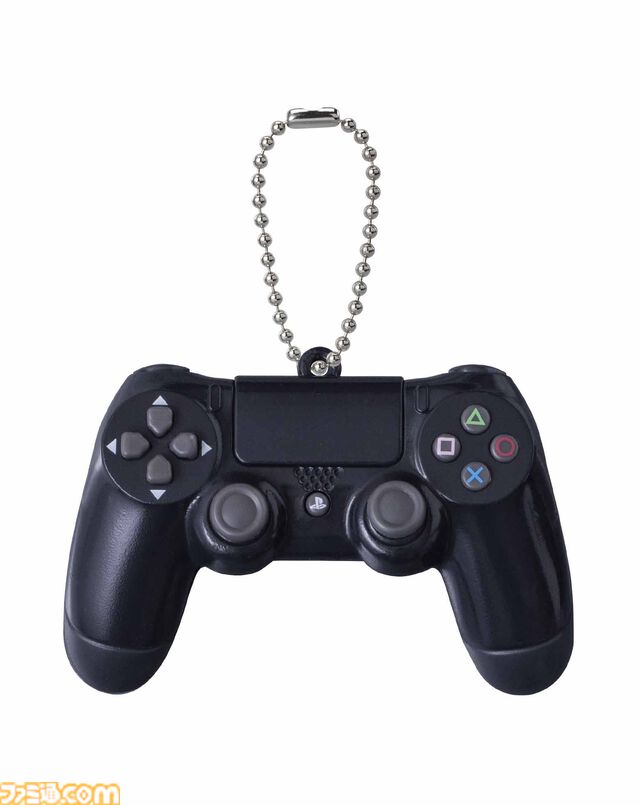 プレステ歴代コントローラーがミニチュア化。再生ボタンを押すとおなじみのゲームスタート音声が流れる！【PlayStation】