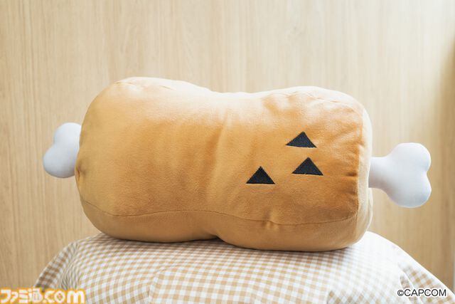 『モンハン』アイルー、プーギーのぬいぐるみがアミューズメント専用景品として6月下旬より登場。7月下旬からはこんがり肉のクッションも展開