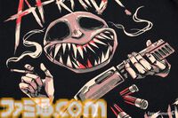 『バックショットルーレット』ディーラーがデザインされた“運が悪いなTシャツ”が登場。同時発売のピンバッジもクールなデザイン