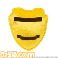 『ドラゴンクエスト』ロトの装備がぬいぐるみになって登場。かぶれる兜や剣、盾で勇者になりきれる。HD-2D版ロト三部作のタペストリーも