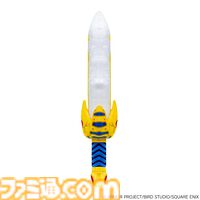 『ドラゴンクエスト』ロトの装備がぬいぐるみになって登場。かぶれる兜や剣、盾で勇者になりきれる。HD-2D版ロト三部作のタペストリーも