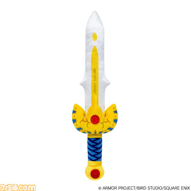 『ドラゴンクエスト』ロトの装備がぬいぐるみになって登場。かぶれる兜や剣、盾で勇者になりきれる。HD-2D版ロト三部作のタペストリーも