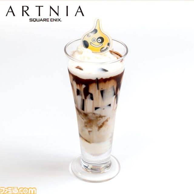 『ドラクエ』食べるコマンドを選びたくなる“はぐレモンのオムライス”などの新メニューが“純喫茶スライム”に追加。喫茶グラスやコースターなども登場