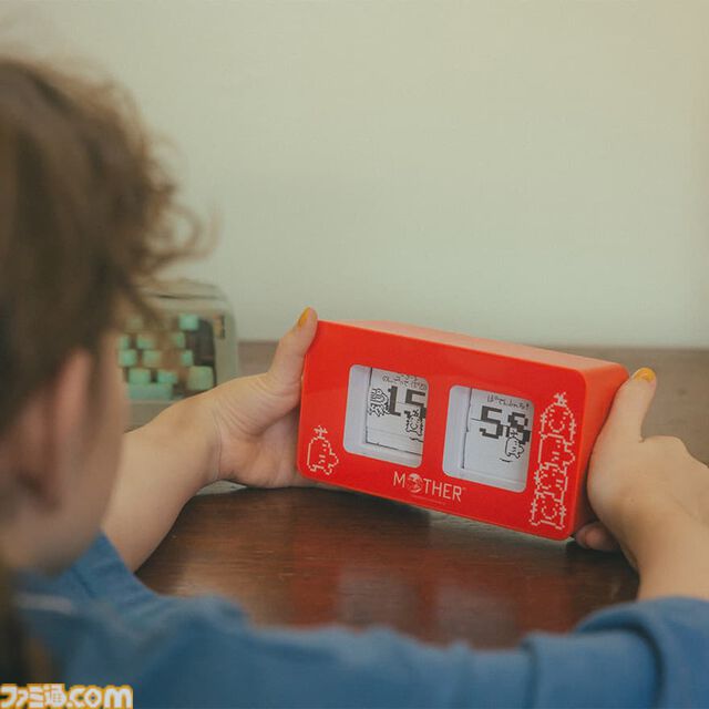 『MOTHER2』どせいさんのパタパタ時計が登場。ビッグなタイトルロゴフィギュアとともに7月17日よりオンライン先行販売が開始