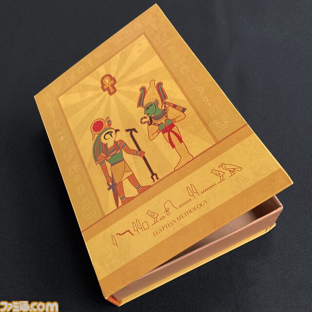 『大人の図鑑』古代エジプト編のグッズが5月中旬よりサンキューマートで発売。ツタンカーメン、ラー、アヌビスがアパレル・雑貨に