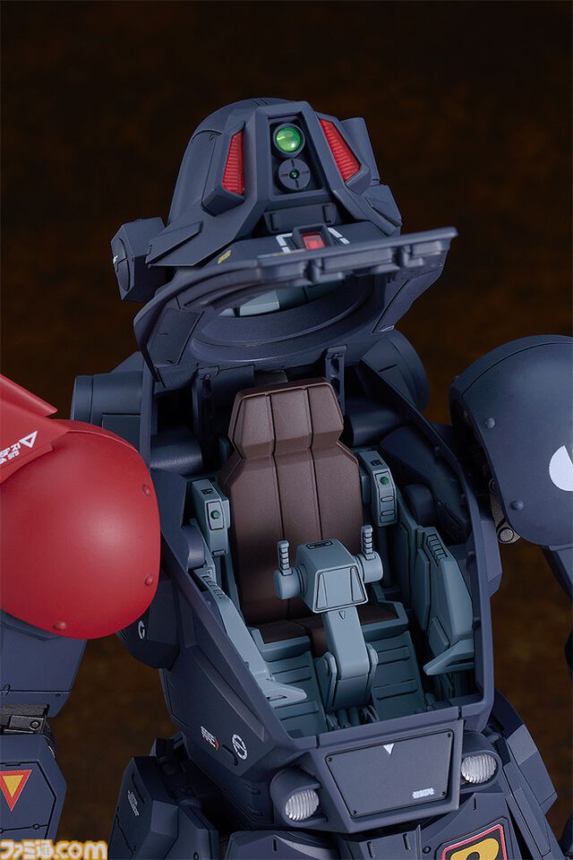 『装甲騎兵ボトムズ』ブラッドサッカーのプラモデルが登場。コックピットも再現され、付属のイプシロンのフィギュアと合わせて飾れる