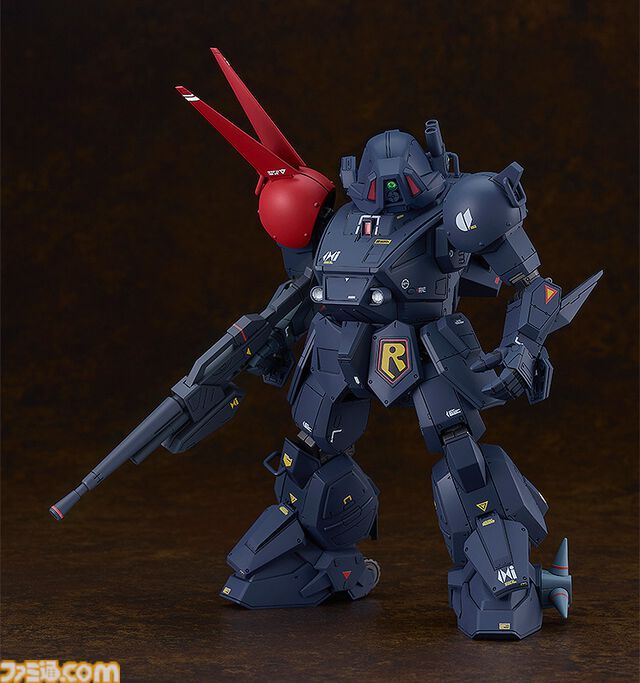 『装甲騎兵ボトムズ』ブラッドサッカーのプラモデルが登場。コックピットも再現され、付属のイプシロンのフィギュアと合わせて飾れる