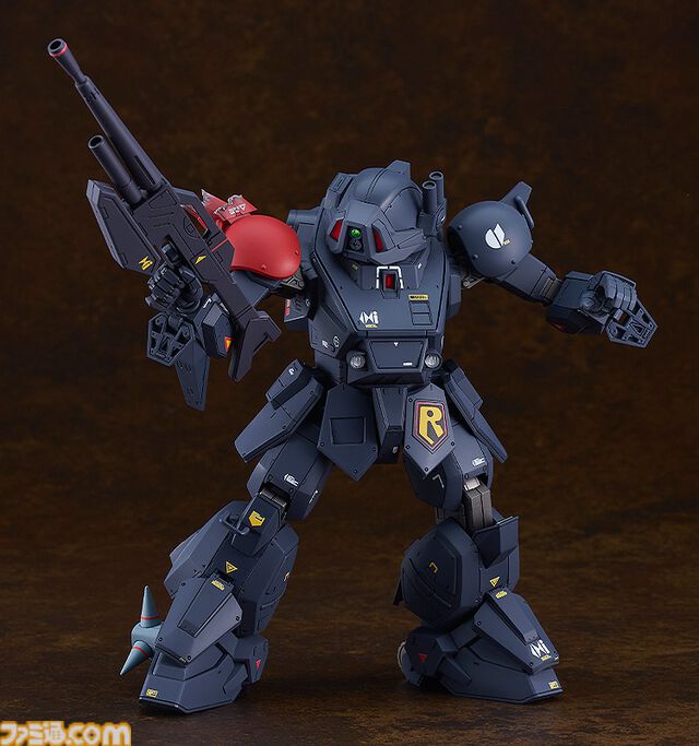 『装甲騎兵ボトムズ』ブラッドサッカーのプラモデルが登場。コックピットも再現され、付属のイプシロンのフィギュアと合わせて飾れる