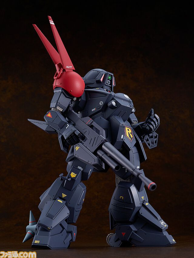 『装甲騎兵ボトムズ』ブラッドサッカーのプラモデルが登場。コックピットも再現され、付属のイプシロンのフィギュアと合わせて飾れる