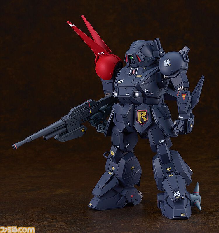『装甲騎兵ボトムズ』ブラッドサッカーのプラモデルが登場。コックピットも再現され、付属のイプシロンのフィギュアと合わせて飾れる