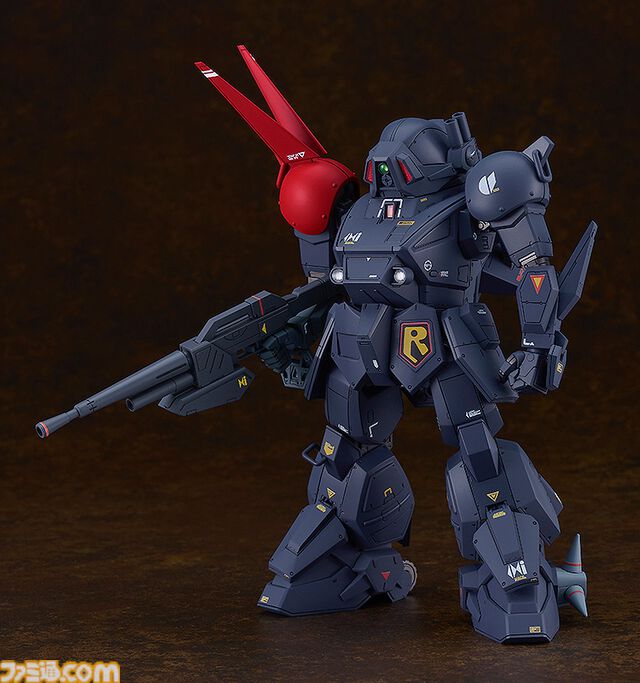 『装甲騎兵ボトムズ』ブラッドサッカーのプラモデルが登場。コックピットも再現され、付属のイプシロンのフィギュアと合わせて飾れる