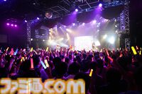 『学マス』デビューライブツアー“初陣追加公演”（新宿）リポート。佑芽の新曲『金の斧、銀の斧、エメラルドの斧』が初披露。Begraziaが初ツアーのフィナーレと2年目の“初陣”を飾る