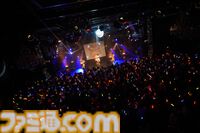 『学マス』デビューライブツアー“初陣追加公演”（新宿）リポート。佑芽の新曲『金の斧、銀の斧、エメラルドの斧』が初披露。Begraziaが初ツアーのフィナーレと2年目の“初陣”を飾る