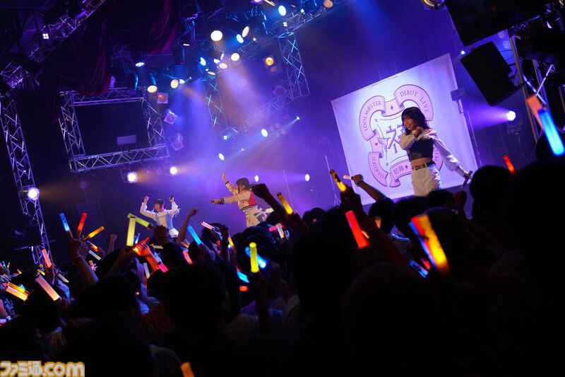『学マス』デビューライブツアー“初陣追加公演”（新宿）リポート。佑芽の新曲『金の斧、銀の斧、エメラルドの斧』が初披露。Begraziaが初ツアーのフィナーレと2年目の“初陣”を飾る