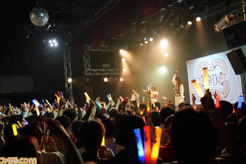 『学マス』デビューライブツアー“初陣追加公演”（新宿）リポート。佑芽の新曲『金の斧、銀の斧、エメラルドの斧』が初披露。Begraziaが初ツアーのフィナーレと2年目の“初陣”を飾る