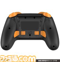『バーチャファイター』デザインのPC用ゲームパッドが発売決定。正面のボタンは4ボタンと6ボタンの2パターンが発売