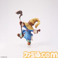 『FF9』発売25周年を記念したビビ・オルニティアのフォルミズムフィギュアが11月29日に発売。とんがり帽子や杖などの質感を再解釈し立体化