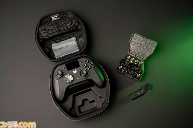 カスタマイズ用液晶画面が付いたXbox/PC⽤コントローラーが本日（7/10）発売。有線・無線ともに低遅延。FPS特化の入力機能付き