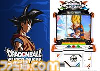 新作デジタルカードゲーム『ドラゴンボールスーパーダイバーズ』発表。32インチモニター3枚での大迫力のバトル、『ヒーローズ』のカードが使えるモード実装も
