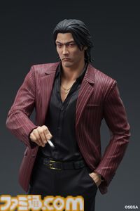 『龍が如く』秋山駿のスタチューフィギュアが11月発売。大金が舞い散るミレニアムタワーの屏風がセガストア特典として付属。桐生フィギュアも再販決定
