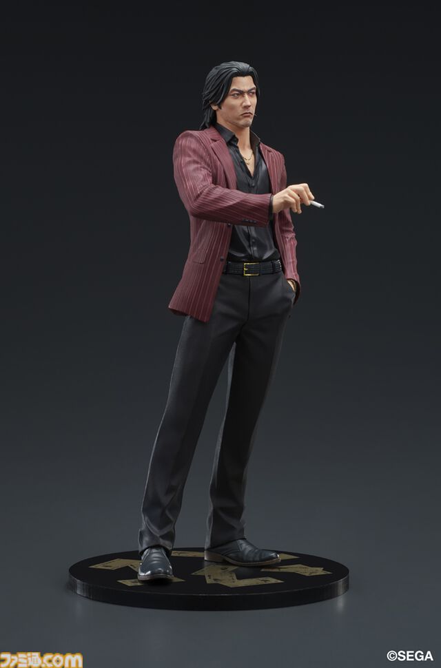 『龍が如く』秋山駿のスタチューフィギュアが11月発売。大金が舞い散るミレニアムタワーの屏風がセガストア特典として付属。桐生フィギュアも再販決定