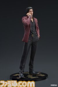『龍が如く』秋山駿のスタチューフィギュアが11月発売。大金が舞い散るミレニアムタワーの屏風がセガストア特典として付属。桐生フィギュアも再販決定