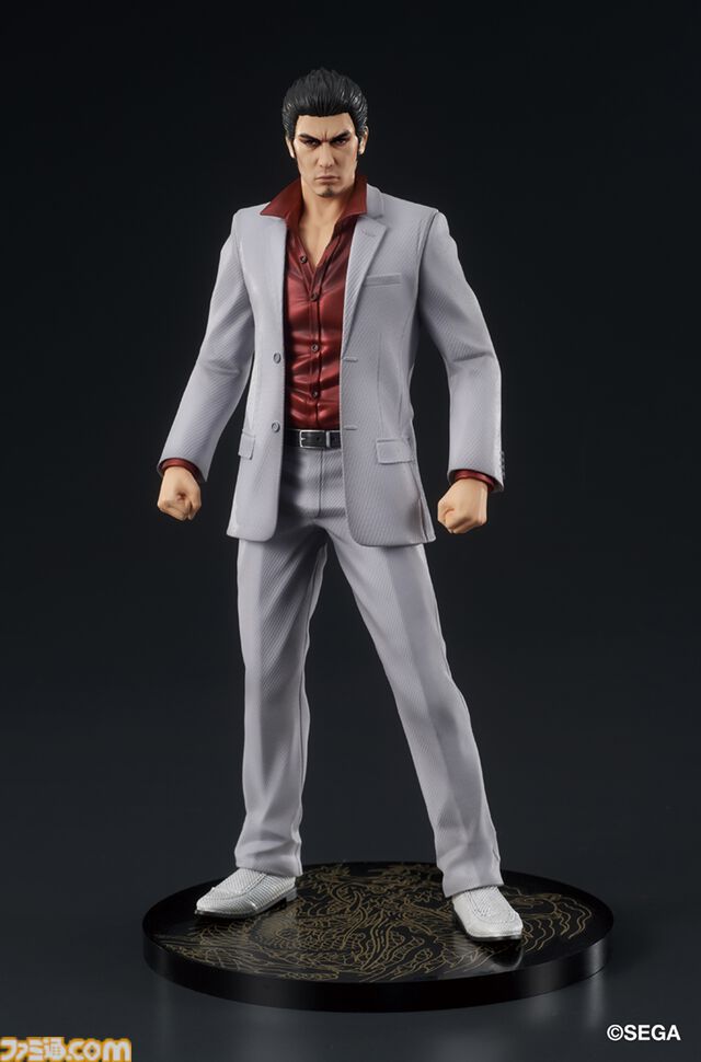 『龍が如く』秋山駿のスタチューフィギュアが11月発売。大金が舞い散るミレニアムタワーの屏風がセガストア特典として付属。桐生フィギュアも再販決定