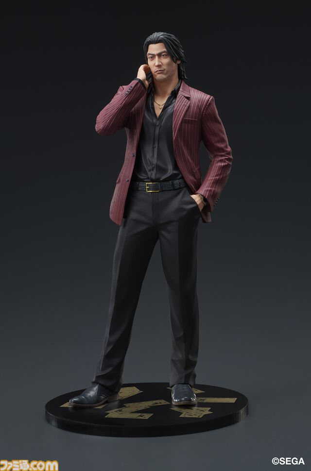 『龍が如く』秋山駿のスタチューフィギュアが11月発売。大金が舞い散るミレニアムタワーの屏風がセガストア特典として付属。桐生フィギュアも再販決定