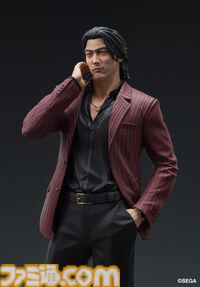 『龍が如く』秋山駿のスタチューフィギュアが11月発売。大金が舞い散るミレニアムタワーの屏風がセガストア特典として付属。桐生フィギュアも再販決定