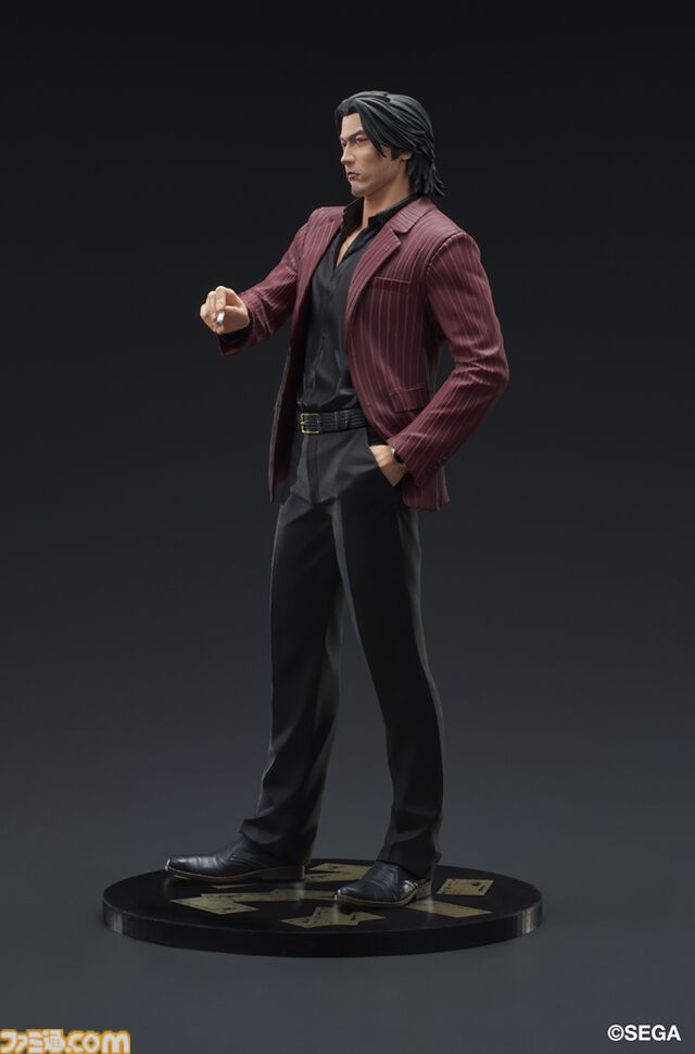 『龍が如く』秋山駿のスタチューフィギュアが11月発売。大金が舞い散るミレニアムタワーの屏風がセガストア特典として付属。桐生フィギュアも再販決定