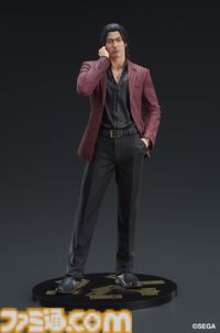 『龍が如く』秋山駿のスタチューフィギュアが11月発売。大金が舞い散るミレニアムタワーの屏風がセガストア特典として付属。桐生フィギュアも再販決定