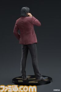 『龍が如く』秋山駿のスタチューフィギュアが11月発売。大金が舞い散るミレニアムタワーの屏風がセガストア特典として付属。桐生フィギュアも再販決定
