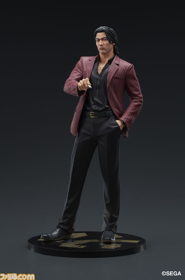 『龍が如く』秋山駿のスタチューフィギュアが11月発売。大金が舞い散るミレニアムタワーの屏風がセガストア特典として付属。桐生フィギュアも再販決定