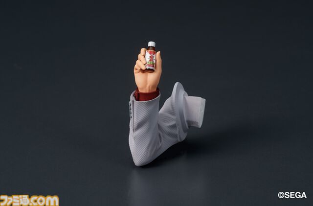 『龍が如く』秋山駿のスタチューフィギュアが11月発売。大金が舞い散るミレニアムタワーの屏風がセガストア特典として付属。桐生フィギュアも再販決定